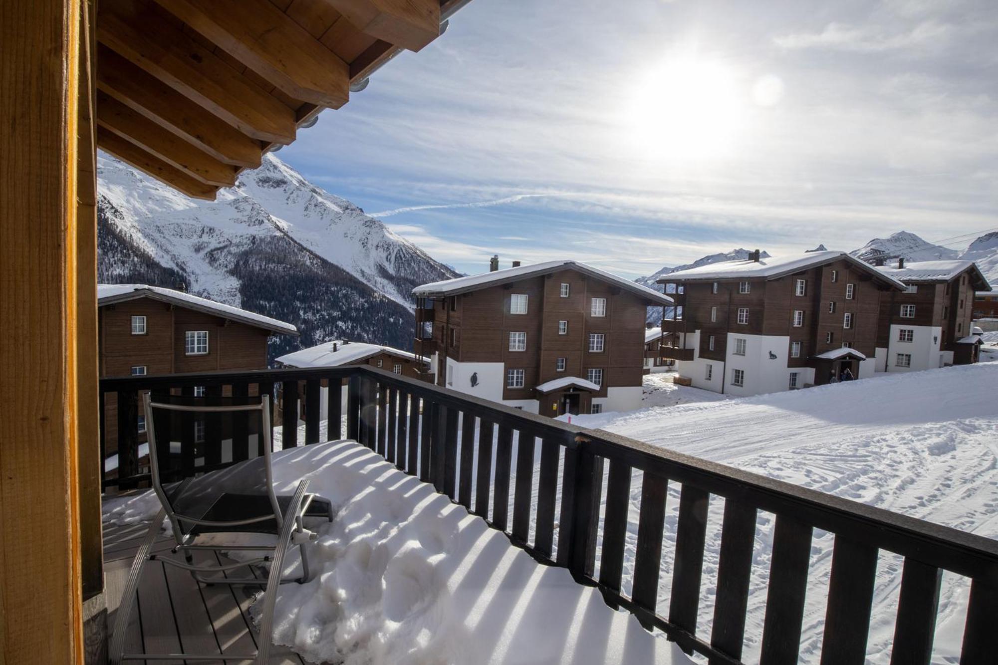 Lauchernalp Resort Residences Wiler Exterior photo